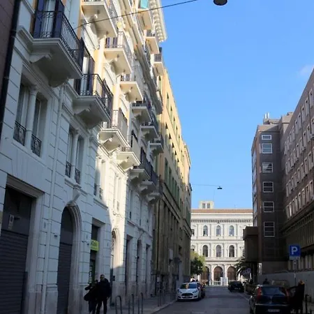 Garruba House 1 * Бари